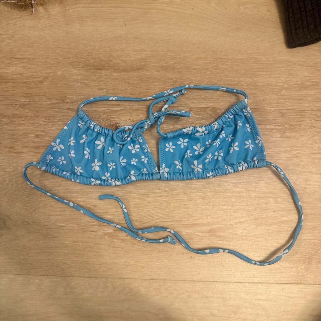 Pacsun La Hearts Sky Blue Floral Bikini Top